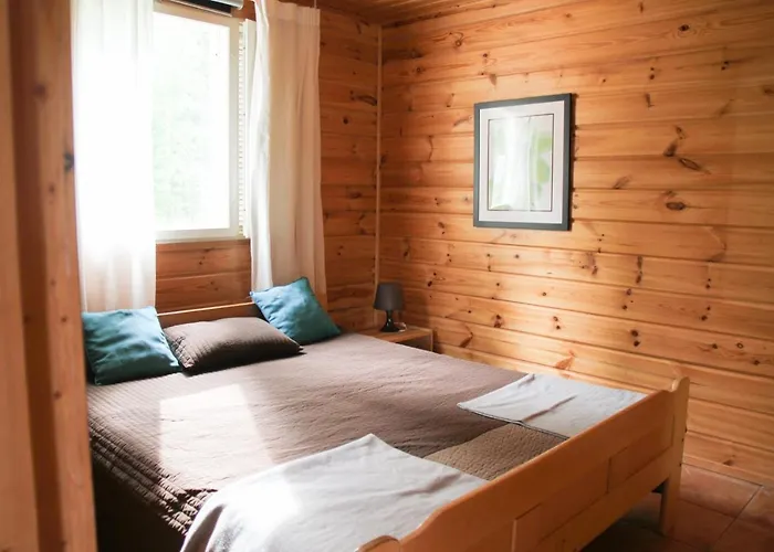 مكان تخييم Camping Atrain 4*